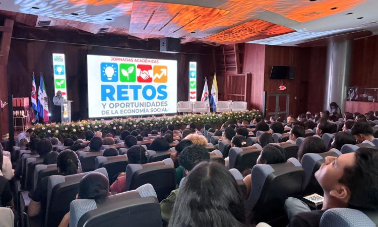 Conversan sobre la economía social en las Jornadas Académicas de Coacehl