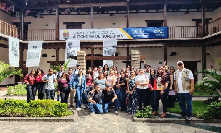 Junio acercó a cientos de estudiantes al arte y al patrimonio desde el CAC-UNAH