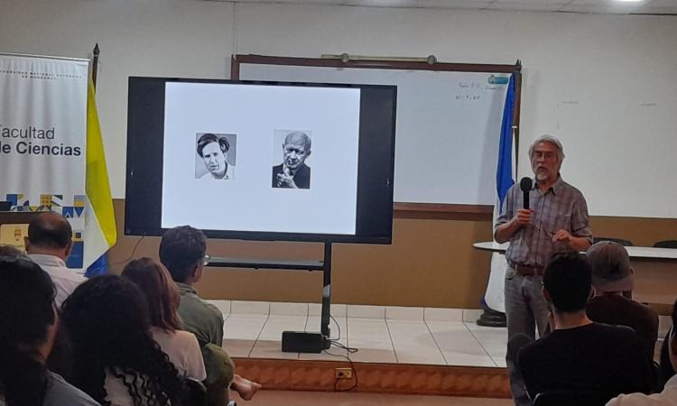 UNAH fortalece la formación científica en la Semana de Matemáticas