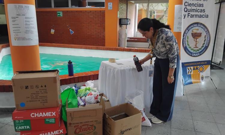 Facultad de Química y Farmacia recolecta insumos para apoyar a damnificados por terremoto en Venezuela