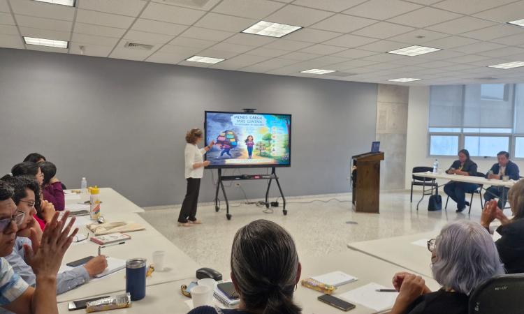 SEDP fortalece el liderazgo del personal administrativo mediante capacitación en inteligencia emocional