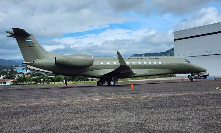 Rector de la UNAH recuerda obligación legal de destinar recursos a la educación superior por venta del avión presidencial