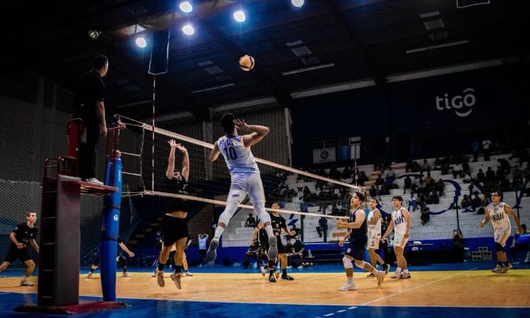 Pumas de la UNAH se mantienen invictos en la Liga de Voliibol Francisco Morazán