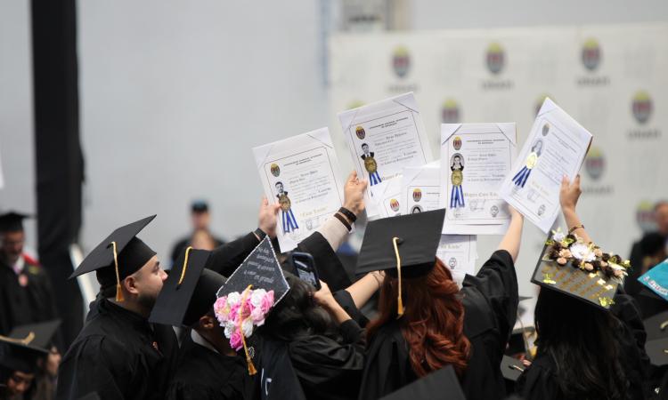 Aumenta la cifra de graduados de la UNAH respecto al primer semestre de 2025