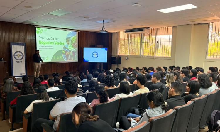 Semana Emprendedora reúne a estudiantes, empresarios y cooperantes para fortalecer el emprendimiento