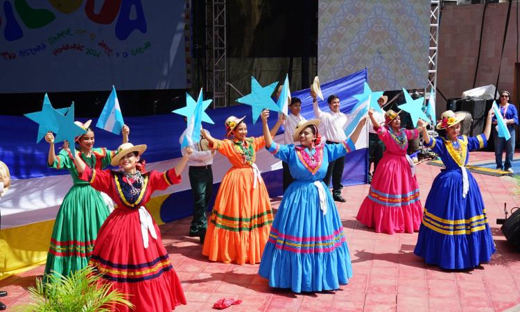 El Anfiteatro del CISE celebró la diversidad cultural centroamericana en el primer día del FICCUA 2026