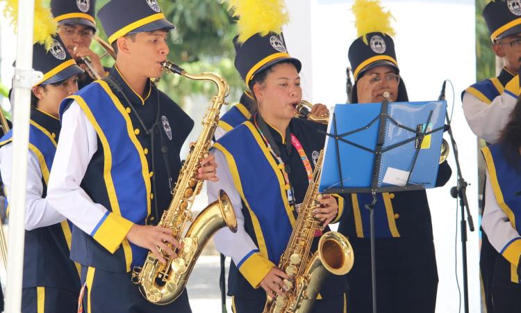 La Plaza de las Cuatro Culturas vibró con música y danza en el FICCUA 2026