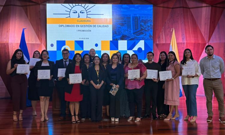 Facultad de Química y Farmacia culmina primera promoción del Diplomado en Gestión de Calidad 