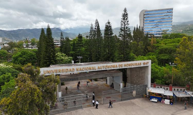 La paz es imposible si los mecanismos democráticos están debilitados o capturados por intereses particulares, advierte Facultad de Humanidades y Artes