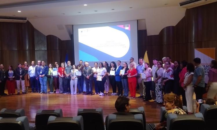 UNAH entrega Premios a la Labor de Vinculación Universidad-Sociedad 2026