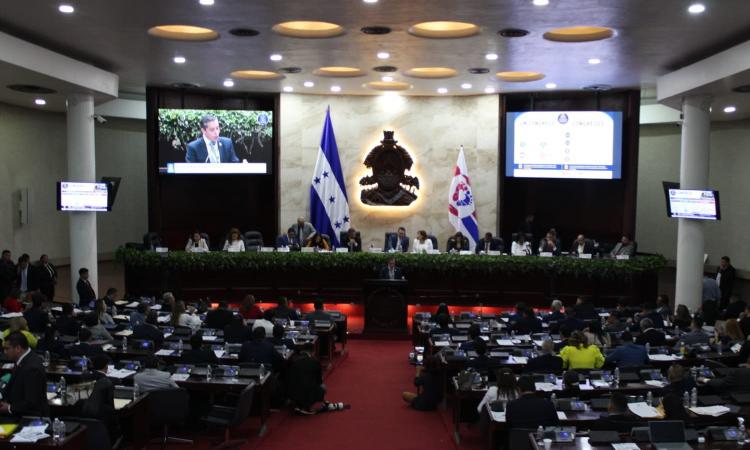 UNAH fortalece su incidencia nacional mediante iniciativas presentadas y respaldadas ante el Congreso Nacional