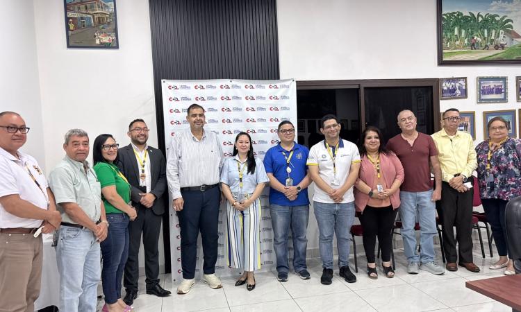 UNAH acerca su oferta de posgrados a profesionales de El Progreso mediante gira de medios