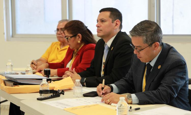  UNAH recibe oferta de supervisión para proyecto de modernización eléctrica de los campus de Atlántida y Yoro