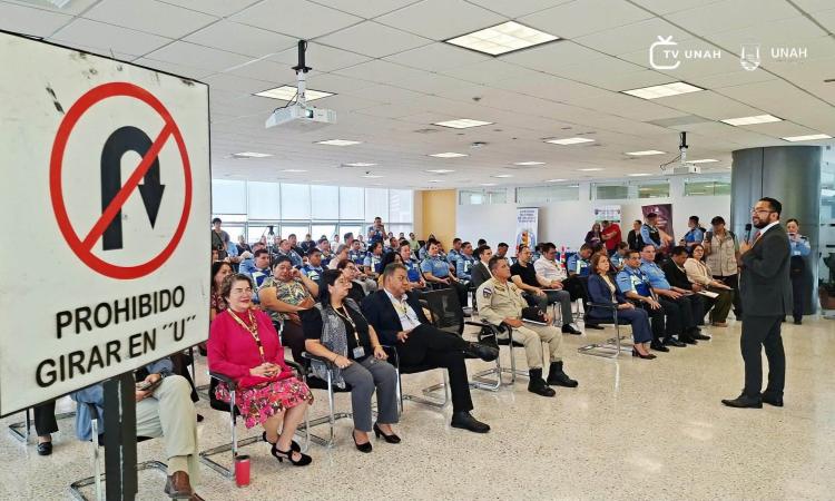 UNAH y DNVT impulsan programas de formación en educación vial 