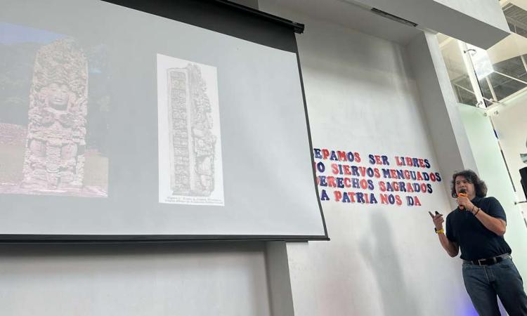 Historiador de la UNAH reivindica a Morazán en Costa Rica y expone la grandeza de los mayas de Copán