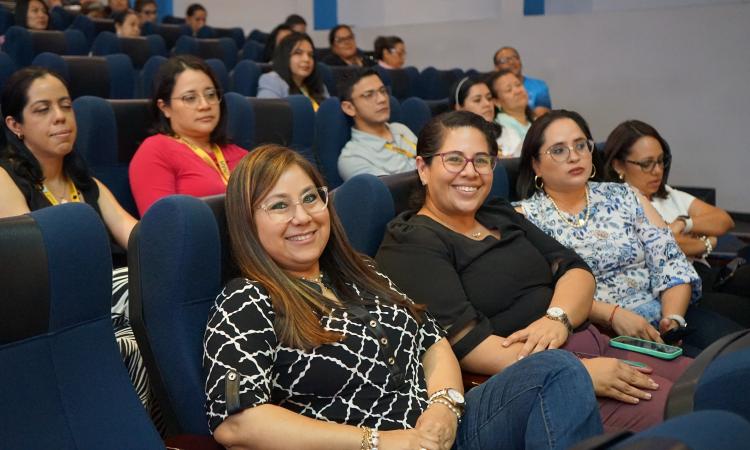 Facultad de Ciencias Químicas y Farmacia fortalece procesos de vinculación mediante jornadas de inducción