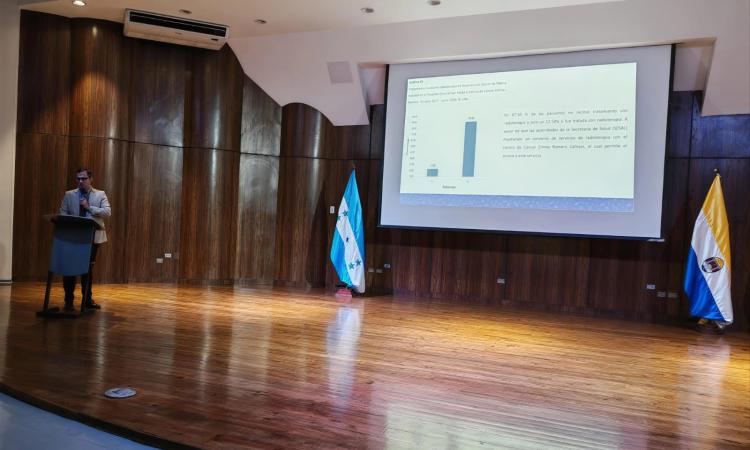 Estudio revela diagnóstico tardío y profundas brechas sociales en mujeres con cáncer de mama