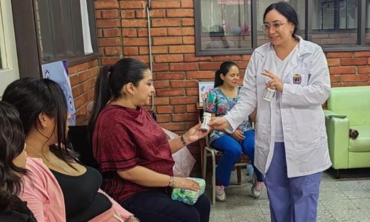 Clínica Lucem Aspicio fortalece preparación de mujeres embarazadas para el parto y la maternidad