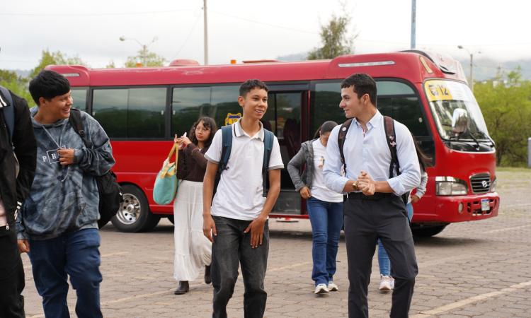 Al menos 250 estudiantes ya utilizan la nueva ruta hacia la colonia Nueva Suyapa