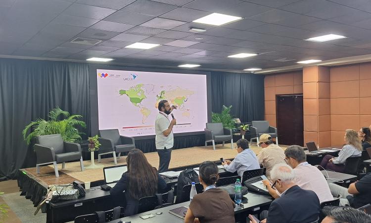 Profesor de la UNAH capacita a 80 decanos del mundo sobre el futuro de la ingeniería