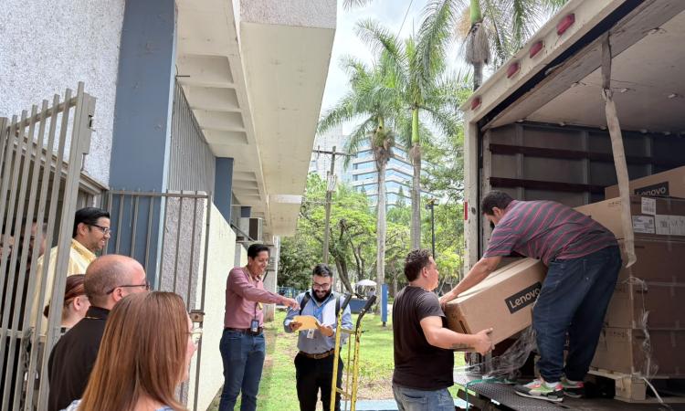 Con una inversión de 15 millones de lempiras, la UNAH renueva su infraestructura tecnológica 