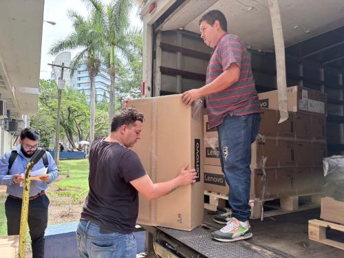 Adquisicion de servidores licencias y almacenamiento 1