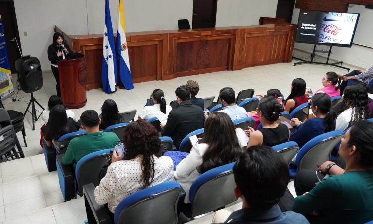 Procuradores del CJG se capacitan en registro y protección de marcas y patentes