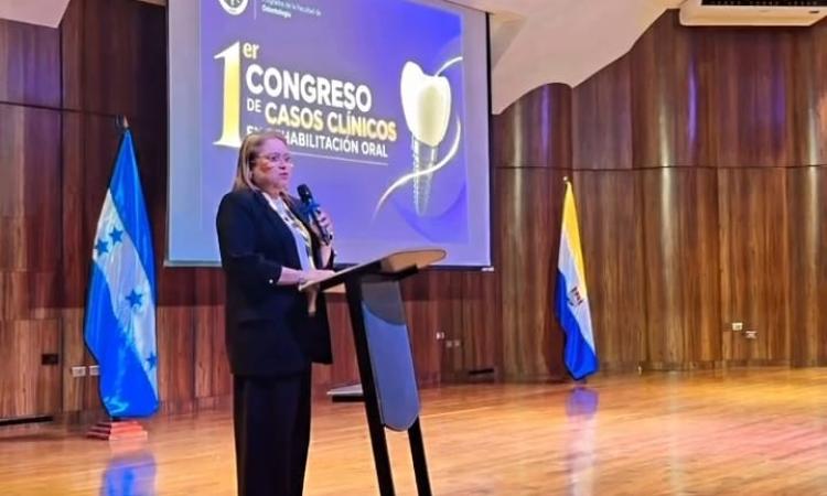 Facultad de Odontología desarrolla Primer Congreso de Casos Clínicos del Posgrado de Rehabilitación Oral