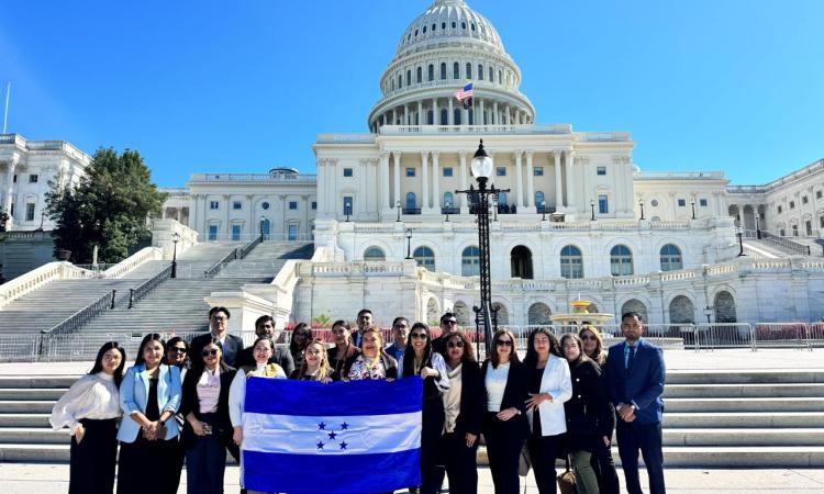 Estudiantes de Posface exploran oportunidades de cooperación académica en Estados Unidos