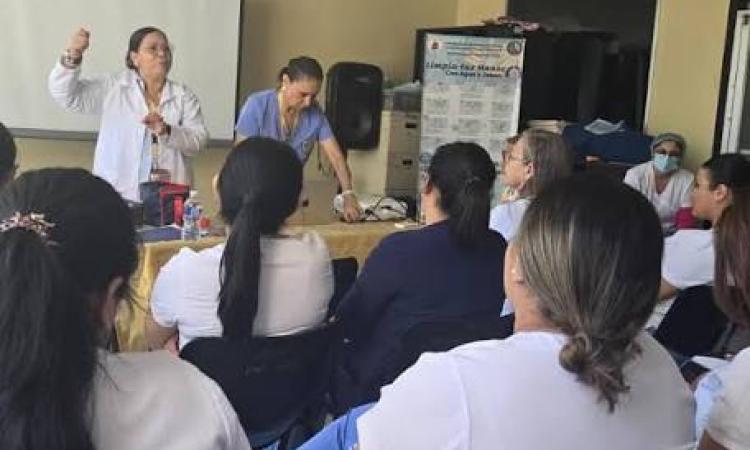 UNAH Campus Cortés crea red de investigación científica en enfermería en conjunto con el Mario Catarino Rivas