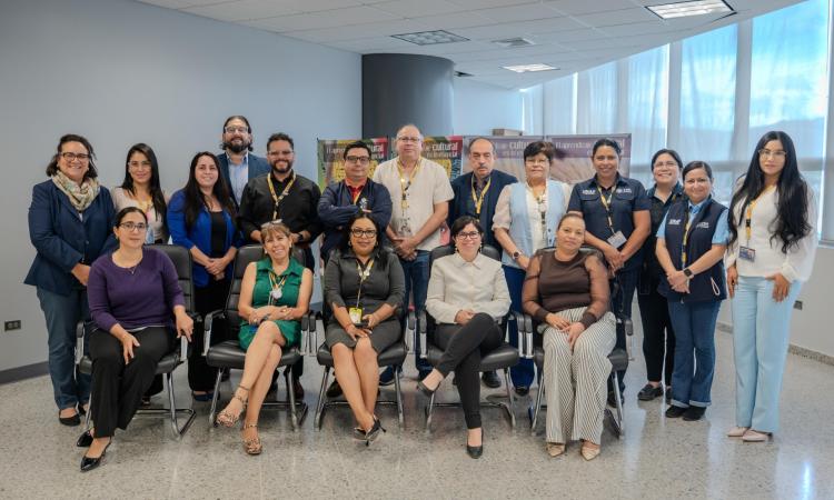 UNAH avanza en la construcción de una ruta institucional para la innovación curricular