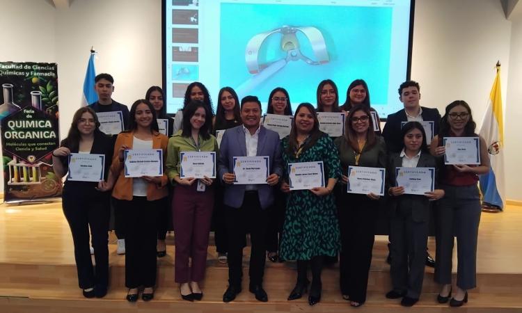 Nuestra Facultad desarrolla Feria de Química Orgánica.