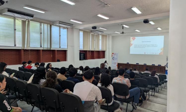 Investigadores de la Facultad participan en el Congreso de Investigación Científica y Posgrado UNAH 2025.