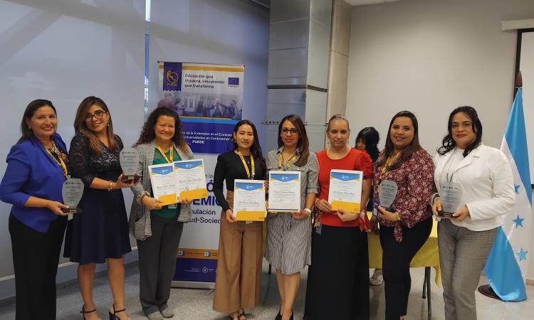 DVUS reconoce labor de profesores vinculadores de nuestra Unidad Académica.