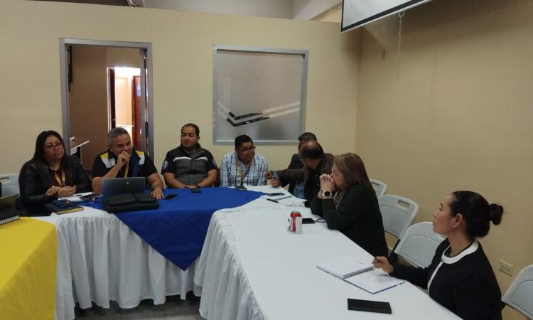 Autoridades universitarias impulsan el fortalecimiento de laboratorios en la Máxima Casa de Estudios. 