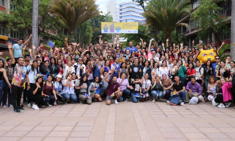 Distancia: UNAH nueva historia