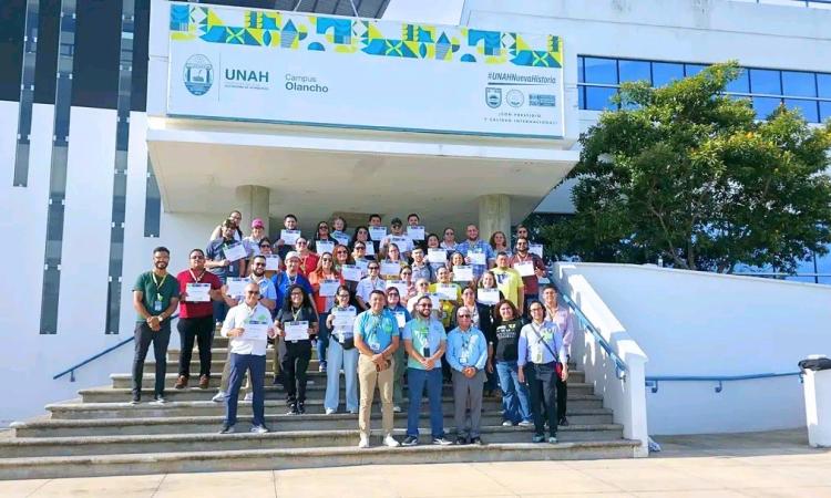 Encuentro de Comunicación Institucional en la UNAH Campus Olancho