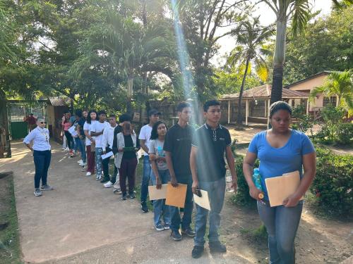 1. a4b7d806 b514 4337 82e1 58ae7df48796