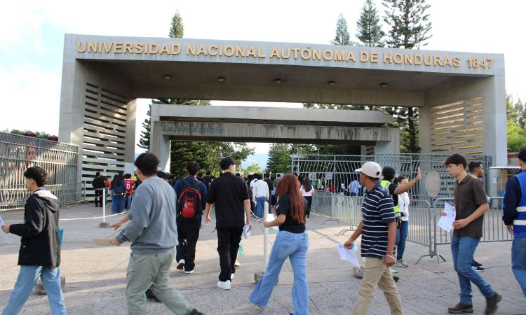 UNAH aplicará la 3er prueba PHUMA del 2025