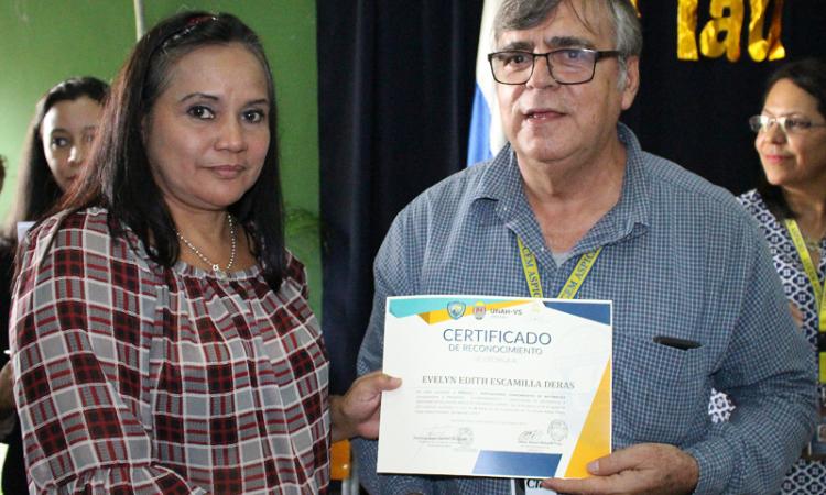 UNAH-VS capacita a 56 maestros de educación media y básica en San Manuel, Cortés 