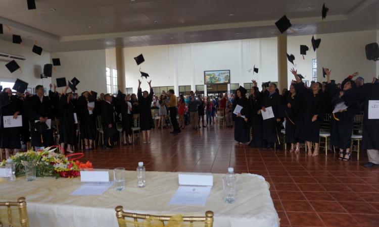 Graduación de CUROC juramenta 80 nuevos profesionales