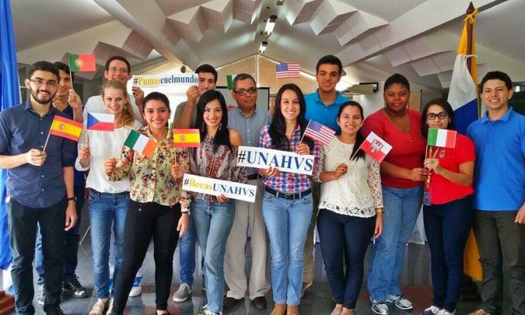 UNAH-VS anuncia primera convocatoria de becas del año