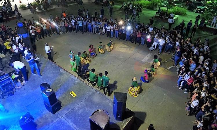 UNAH-VS da la bienvenida a más de 18 mil estudiantes con fiesta cultural