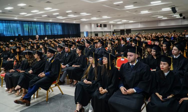 UNAH-VS entrega 474 nuevos profesionales en II Ceremonia de Graduación 