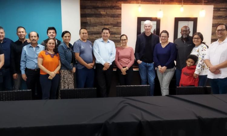 Docente de UNAH-VS destaca con su ponencia ante la Universidad de Guanajuato, México