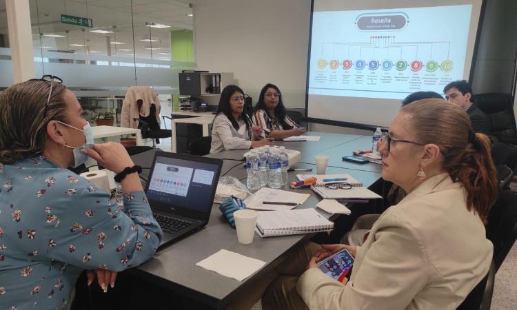 Jornada de trabajo para fortalecer las competencias académicas y profesionales del cuerpo docente de la UNAH.