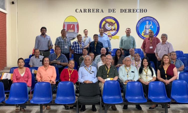 Presentación de formularios de vinculación al Departamento de Ciencias Jurídicas de UNAH-Campus Cortés.