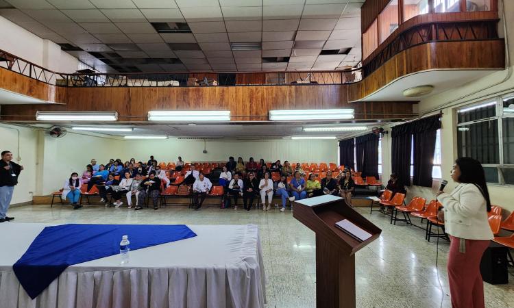 Dirección de Vinculación Universidad-Sociedad socializa lineamientos para registro de proyectos con la Facultad de Ciencias Médicas de la UNAH