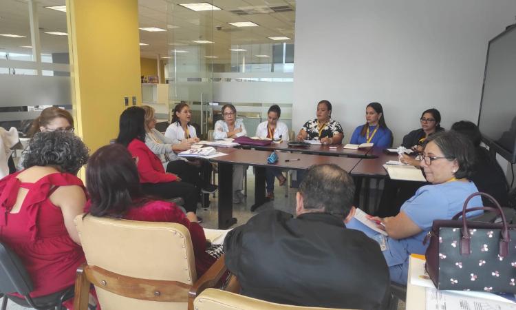 Fortaleciendo la Vinculación Universidad-Sociedad