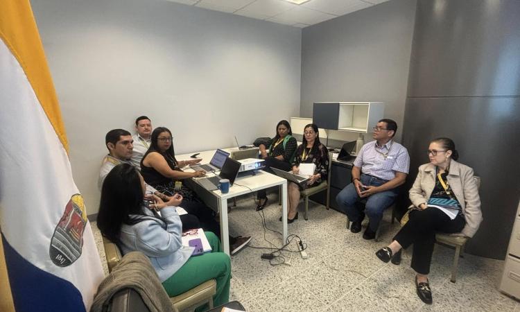 Hacia la Mejora Continua: DVUS y VRA Revisan Estrategias de Calidad